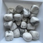Howlite Tumbles