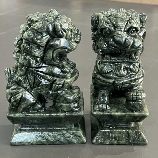 Feng Shui Guardian Lions / Fu Dogs pair.